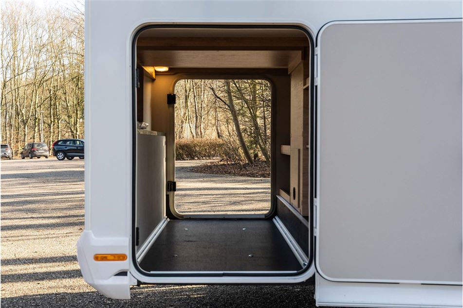 Knaus L!VE TI  650 MEG Platinium Selection