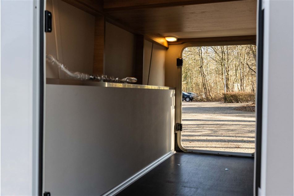 Knaus L!VE TI  650 MEG Platinium Selection