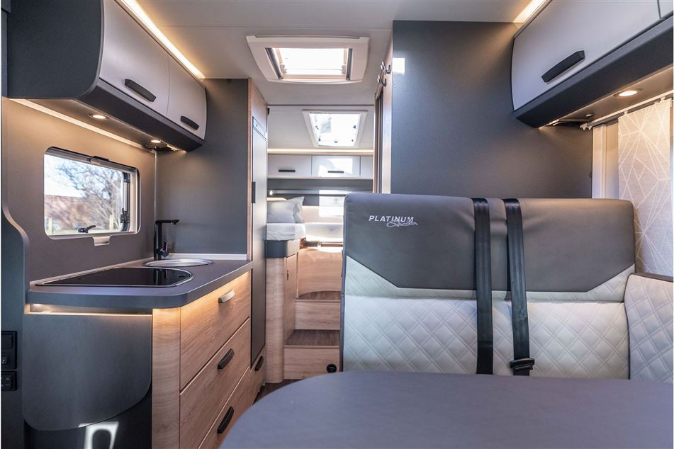 Knaus L!VE TI  650 MEG Platinium Selection