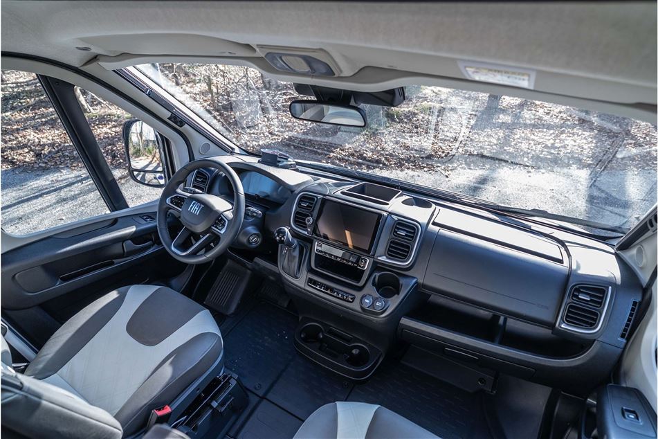 Knaus L!VE TI  650 MEG Platinium Selection