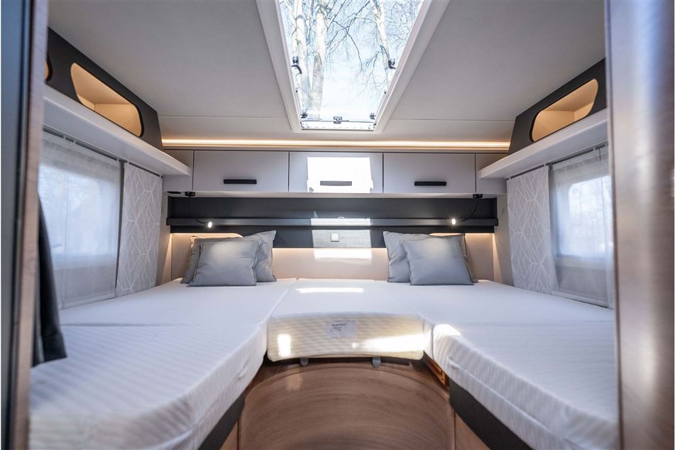 Knaus L!VE TI  650 MEG Platinium Selection