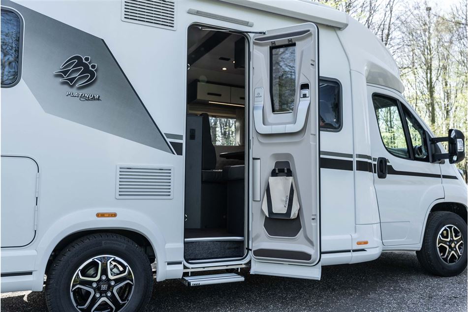 Knaus L!VE TI Wave 650 MF Platinium Selection