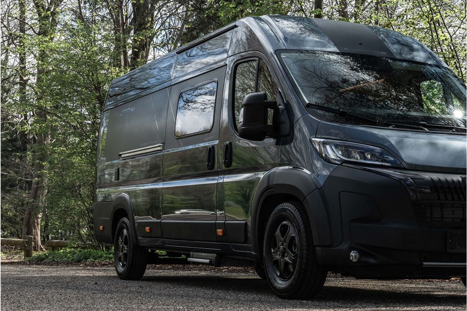 Tourne 6.4 Cruise aut. gear - Iron Grey