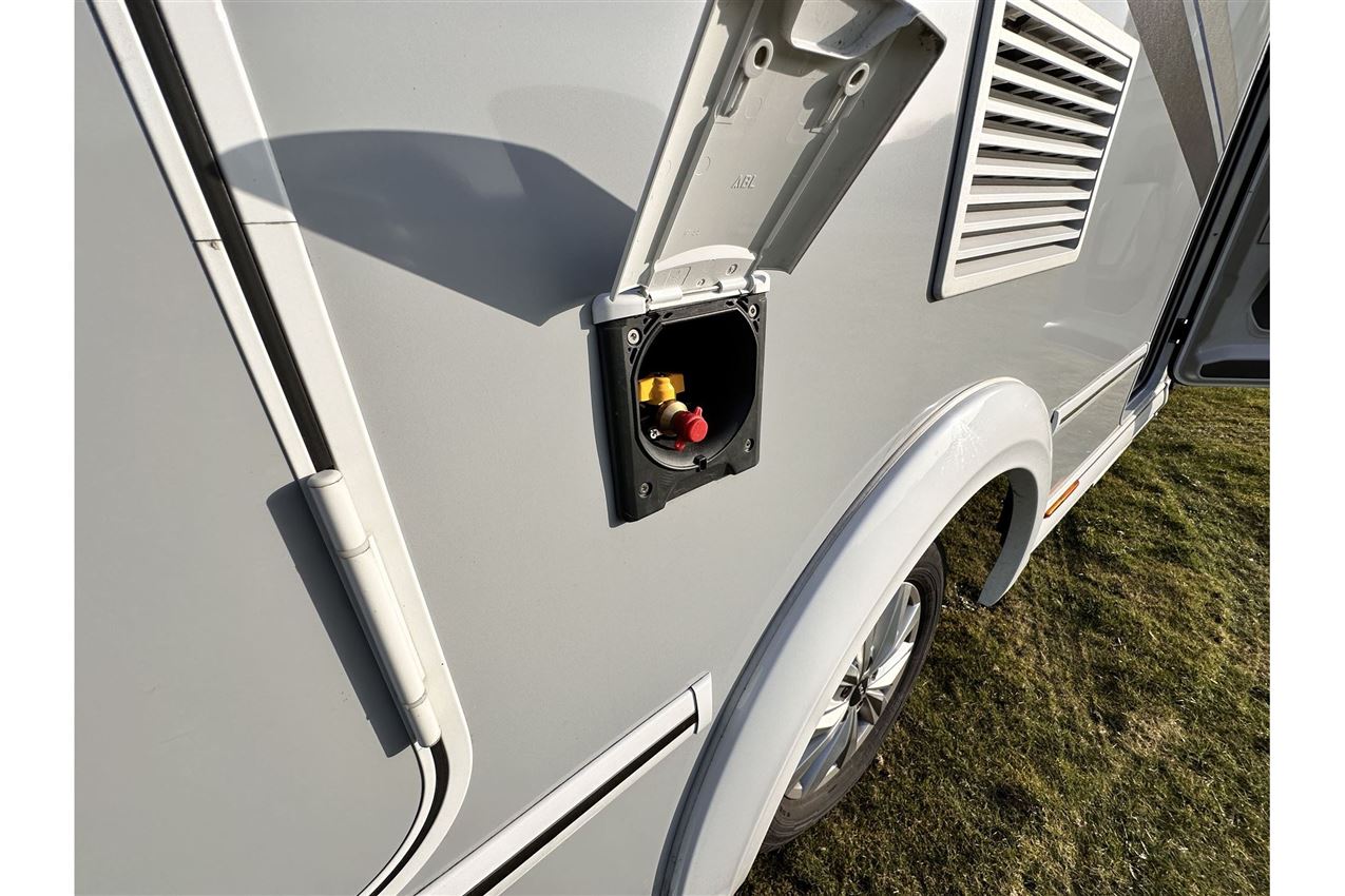 Knaus Van TI MAN 650 MEG PLUS Platinum Selection