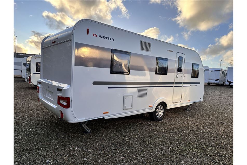 Adria Adora 573 PT Supreme