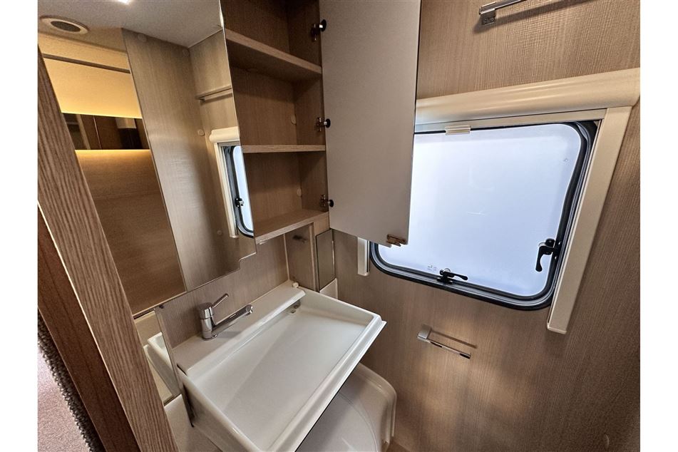 Adria Adora 573 PT Supreme