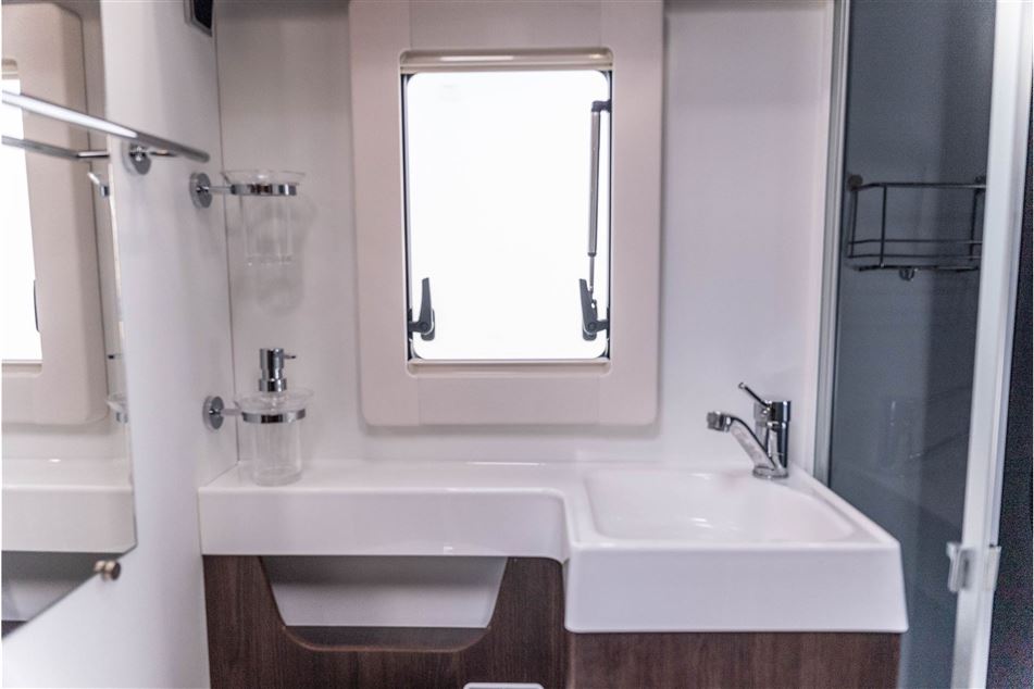 Benimar Tessoro T442