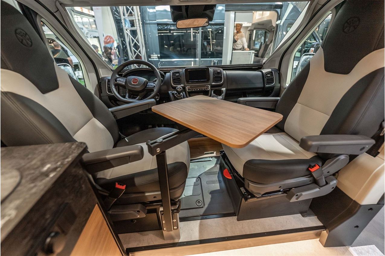 FURGOK X-LOUNGE 600+