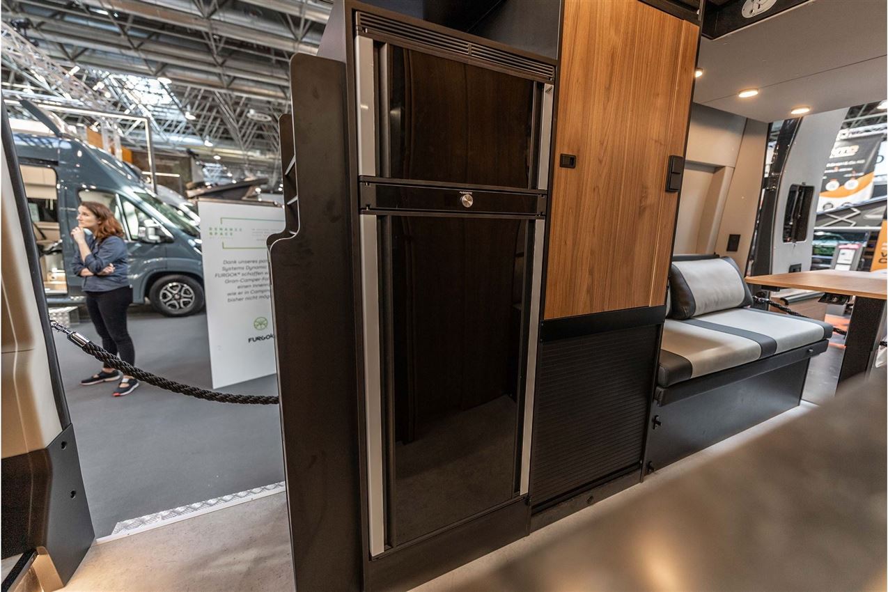 FURGOK X-LOUNGE 600+