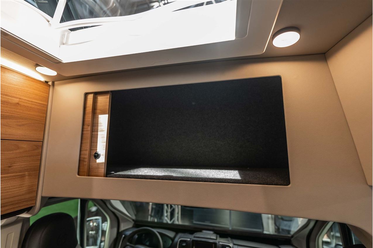 FURGOK X-LOUNGE 600+
