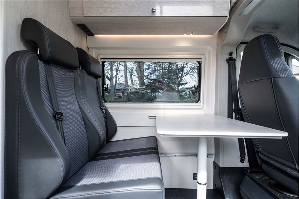 Tourne 6.0 Cruise Light Black