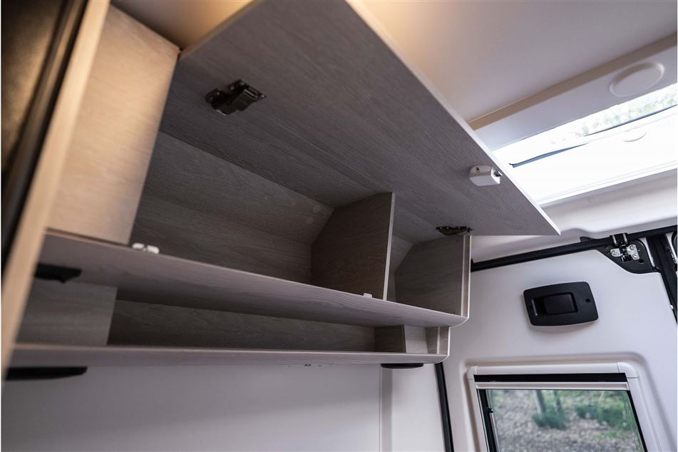 Tourne 6.0 Cruise Light Black