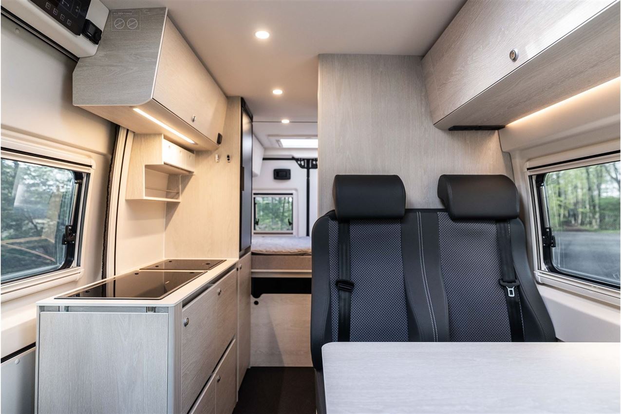 Tourne 6.0 Cruise Light Black