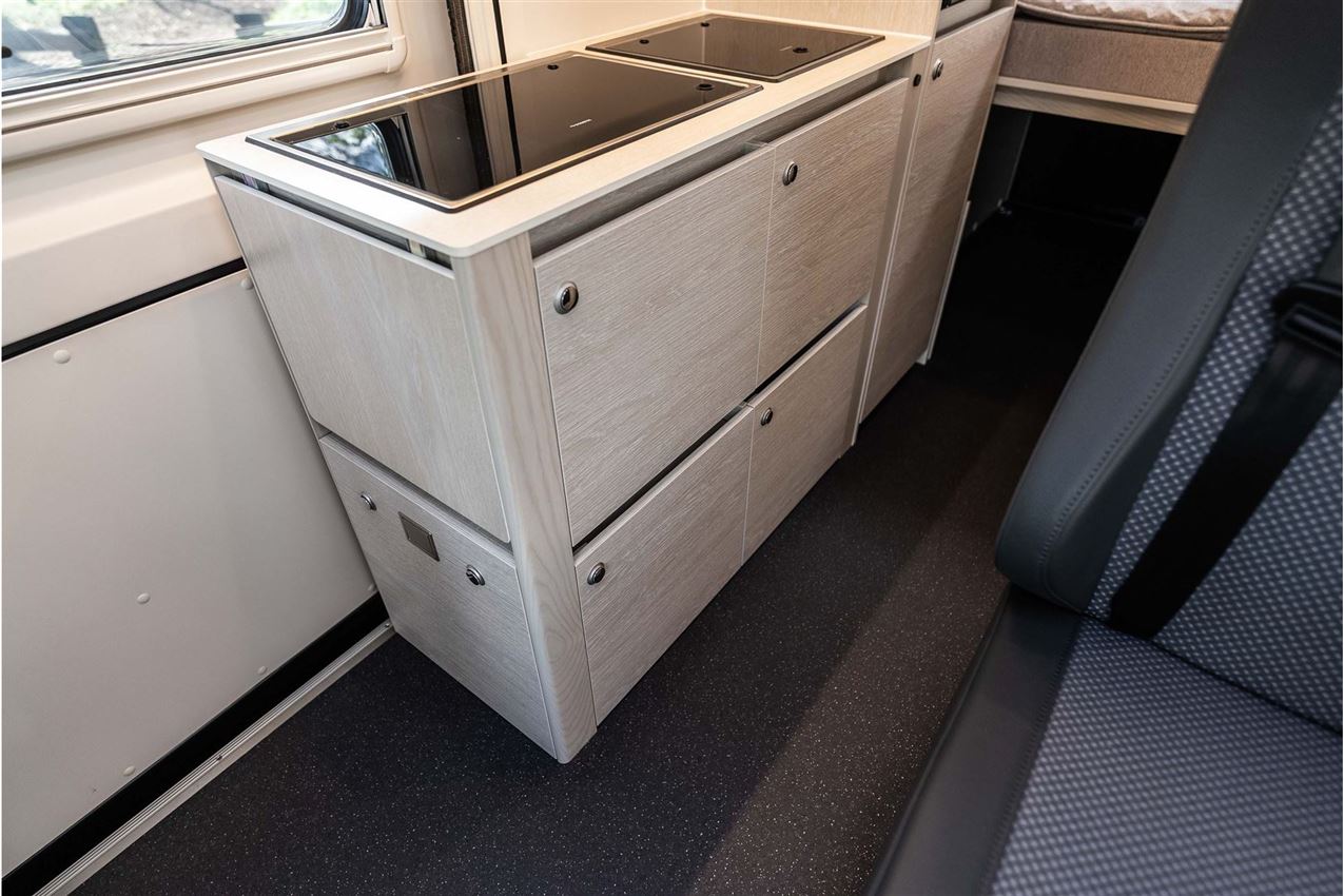 Tourne 6.0 Cruise Light Black