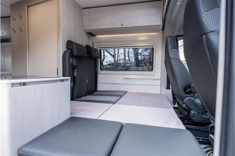 Tourne 6.0 Cruise Light Black