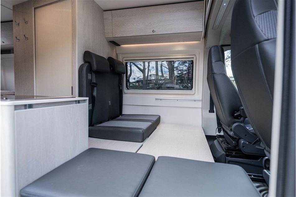 Tourne 6.0 Cruise Light Black