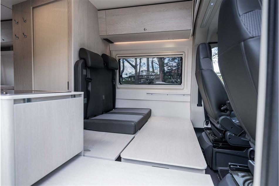 Tourne 6.0 Cruise Light Black