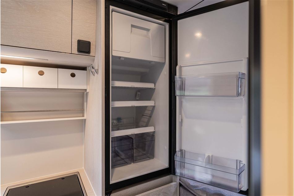 Tourne 6.0 Cruise Light Black