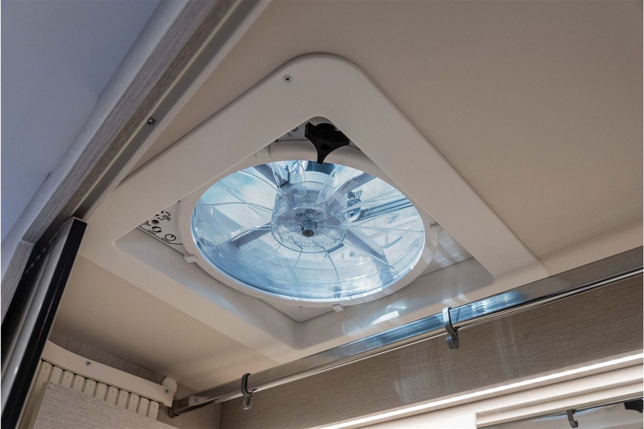 Tourne 6.0 Cruise Light Black