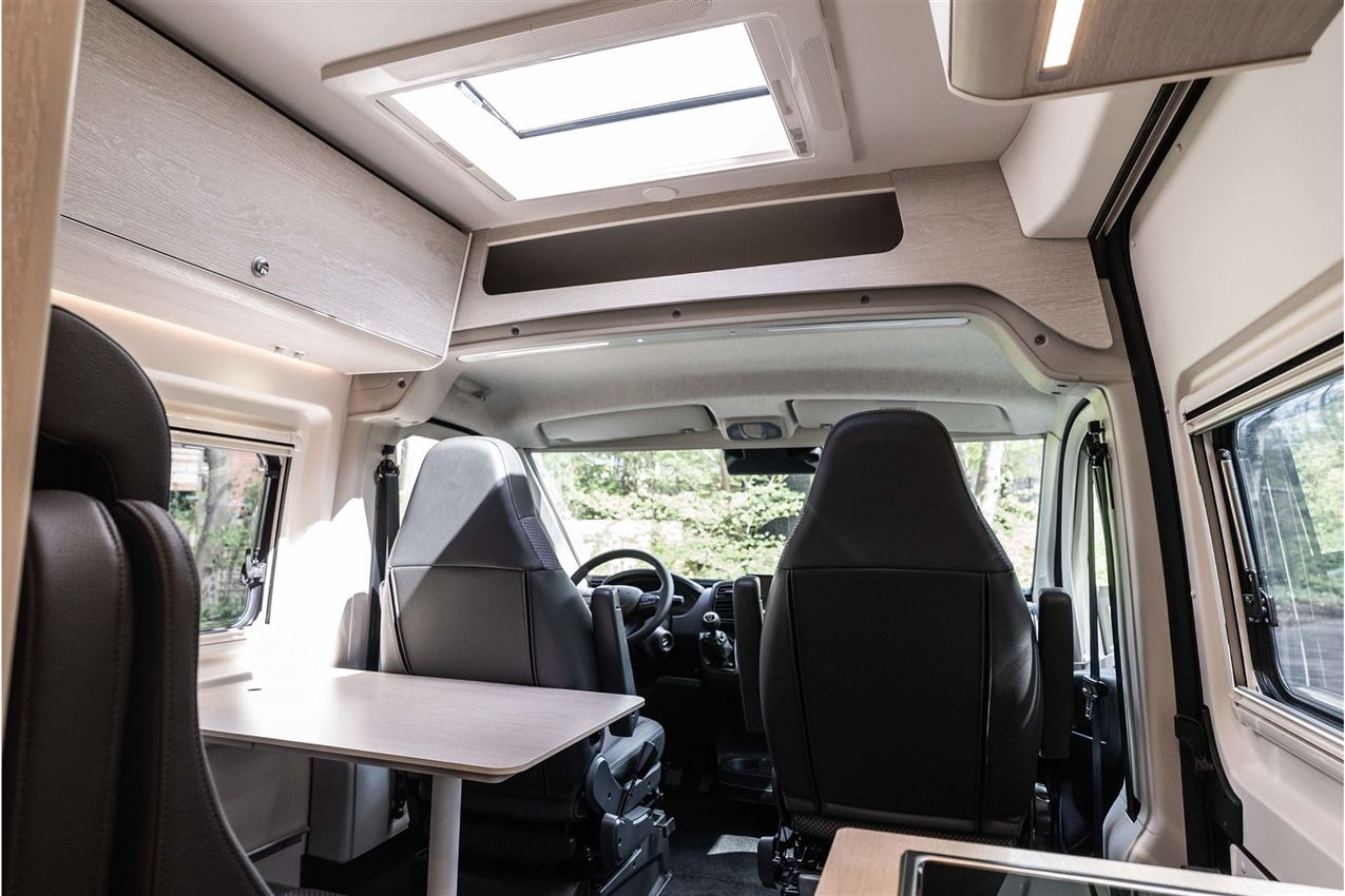 Tourne 6.0 Cruise Light Black