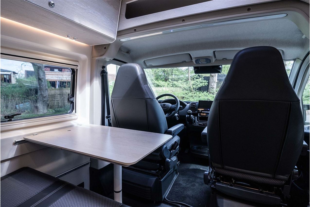 Tourne 6.0 Cruise Light Black