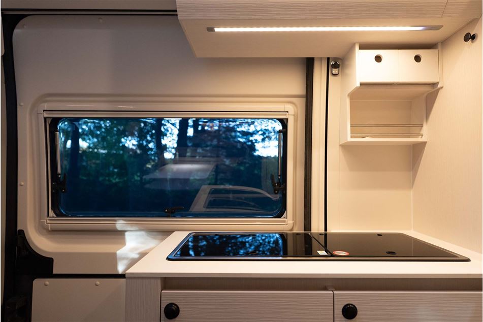 Tourne 6.4 Select Aut. gear - Iron Grey -180HK