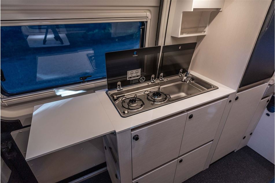 Tourne 6.4 Select Aut. gear - Iron Grey -180HK