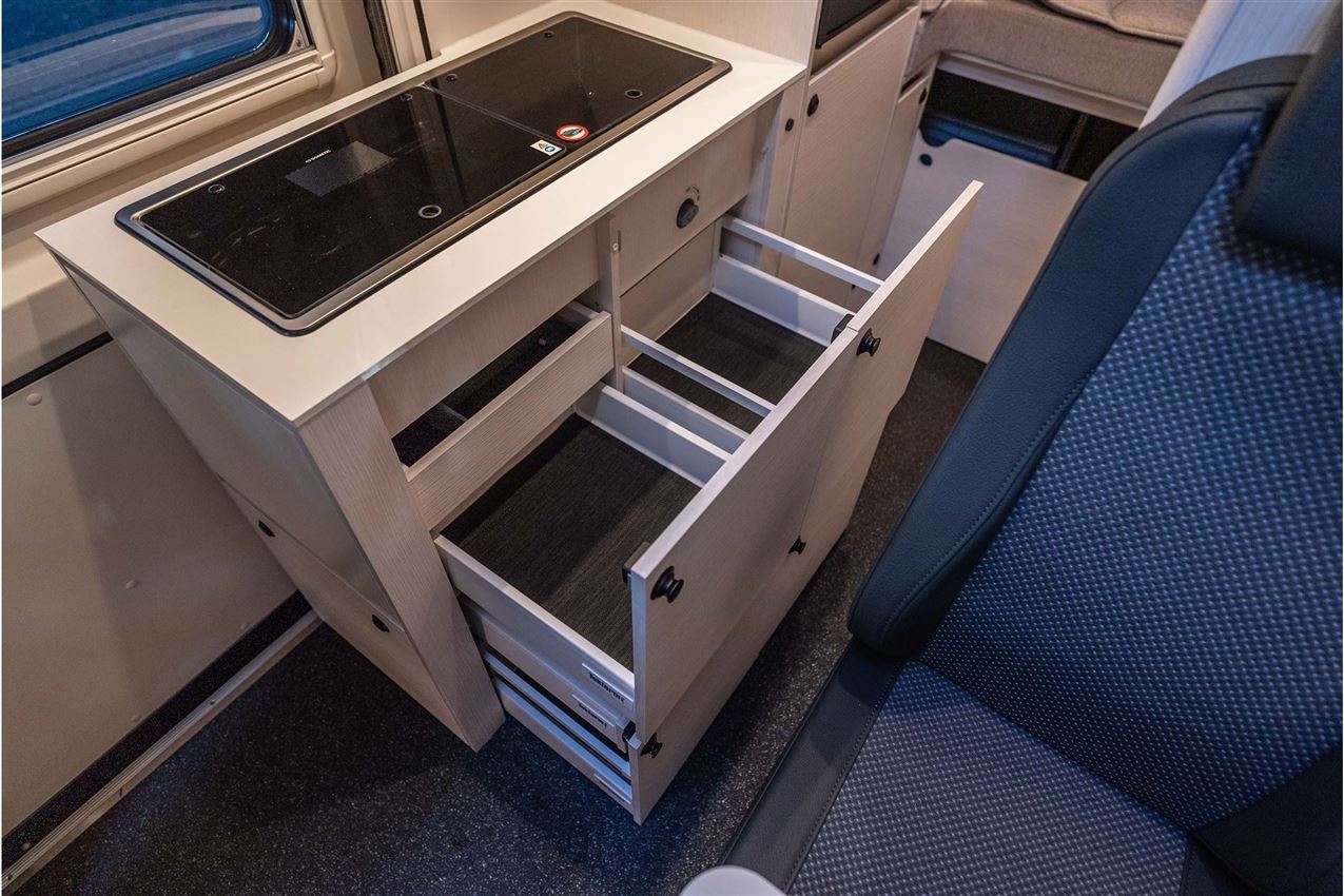 Tourne 6.4 Select Aut. gear - Iron Grey -180HK