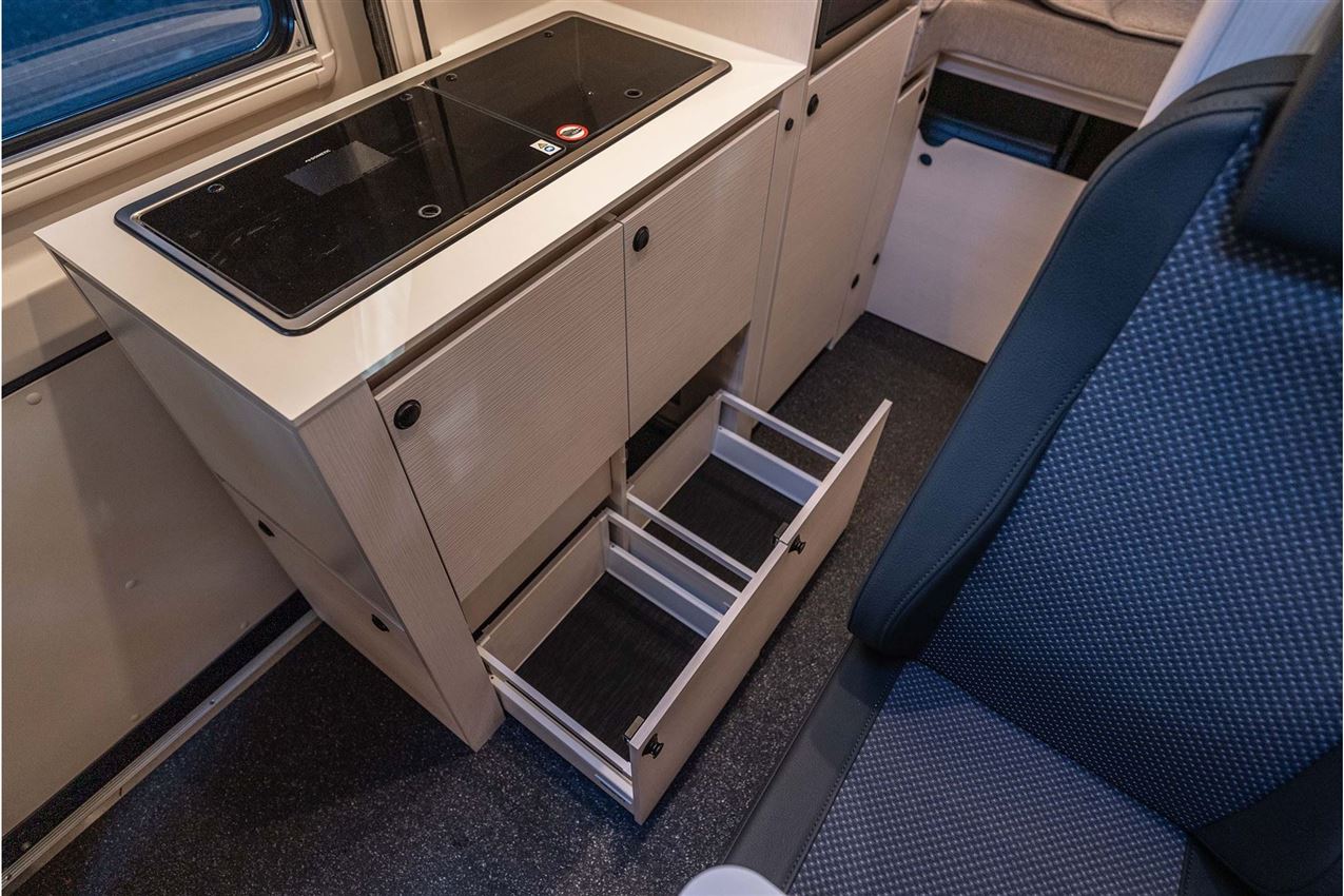 Tourne 6.4 Select Aut. gear - Iron Grey -180HK