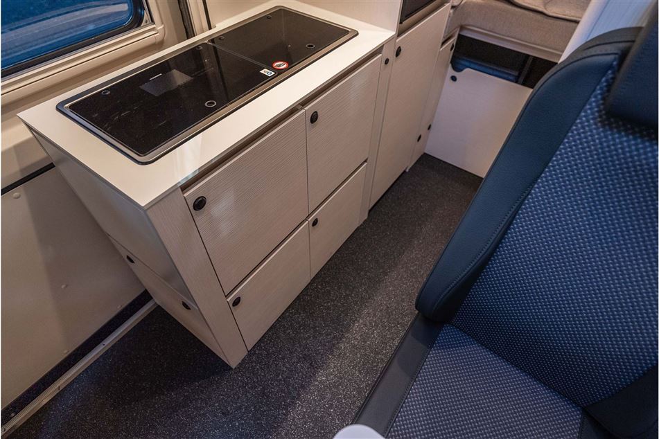 Tourne 6.4 Select Aut. gear - Iron Grey -180HK