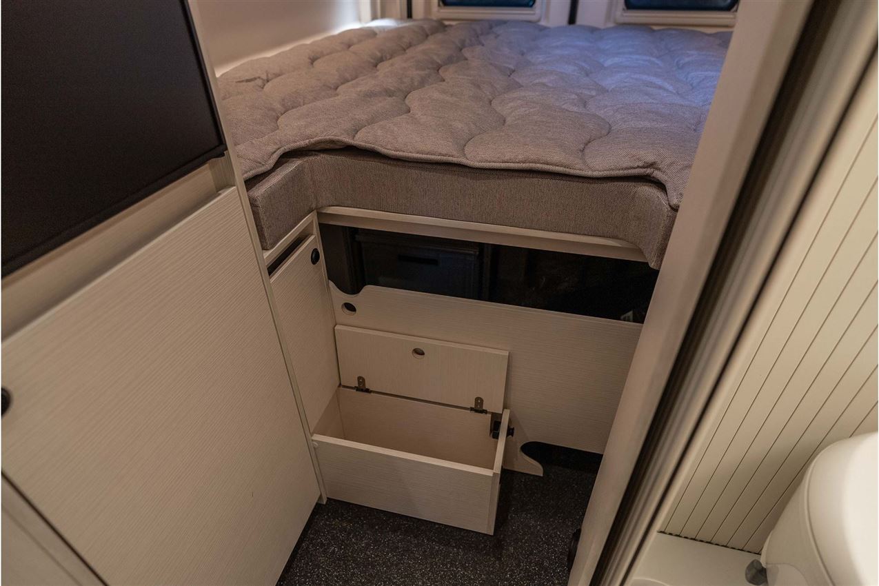 Tourne 6.4 Select Aut. gear - Iron Grey -180HK