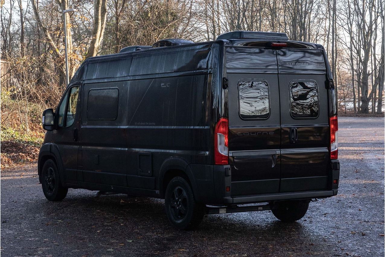 Tourne 6.0 Cruise aut. gear - Black