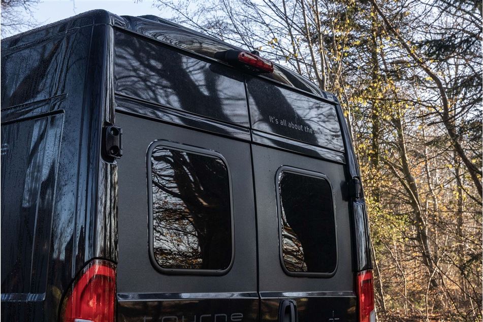 Tourne 6.0 Cruise aut. gear - Black