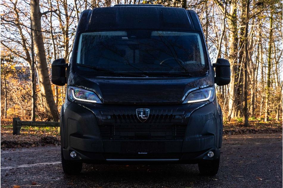 Tourne 6.4 Cruise aut. gear - Black