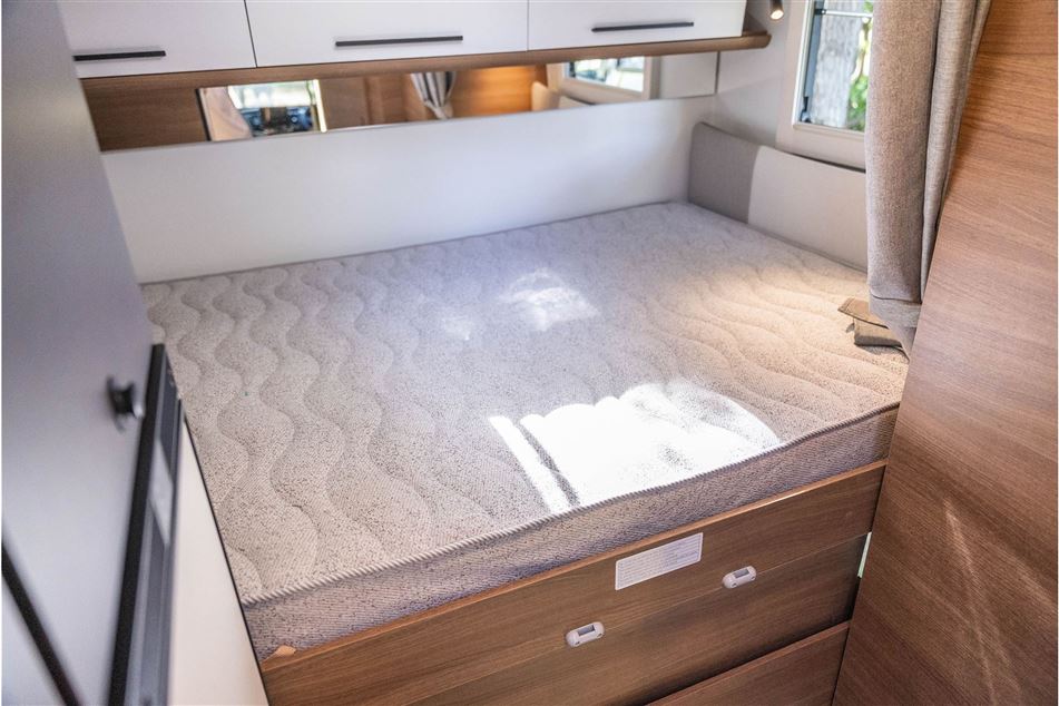 Benimar Tessoro 444 NK