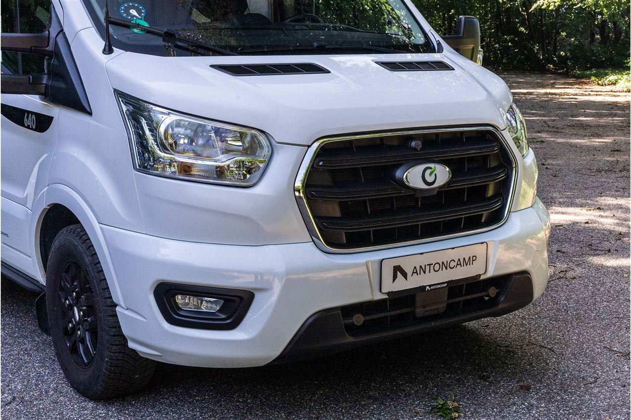 Chausson 640 Titanium VIP