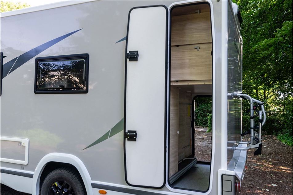 Chausson 640 Titanium VIP