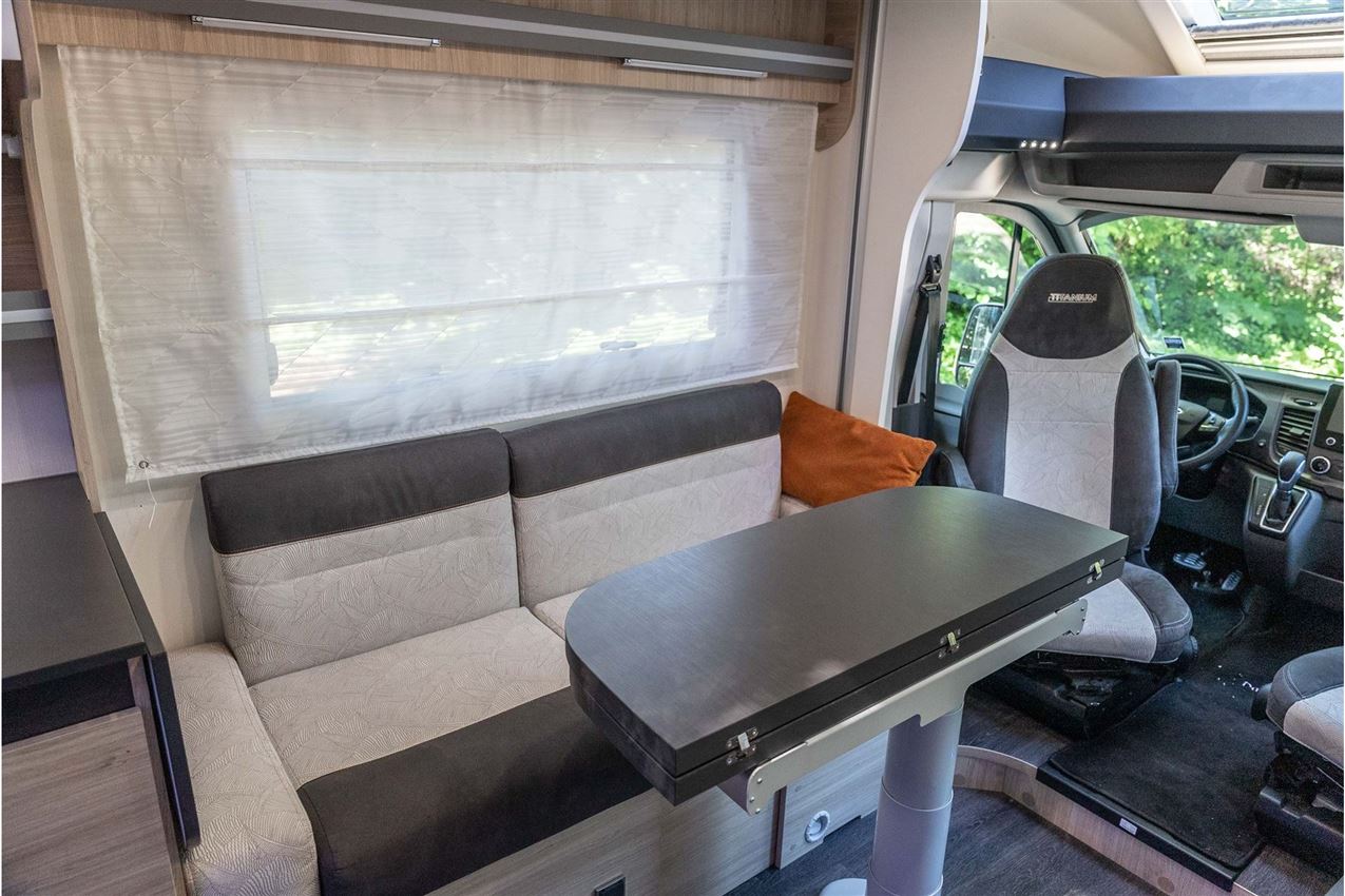 Chausson 640 Titanium VIP