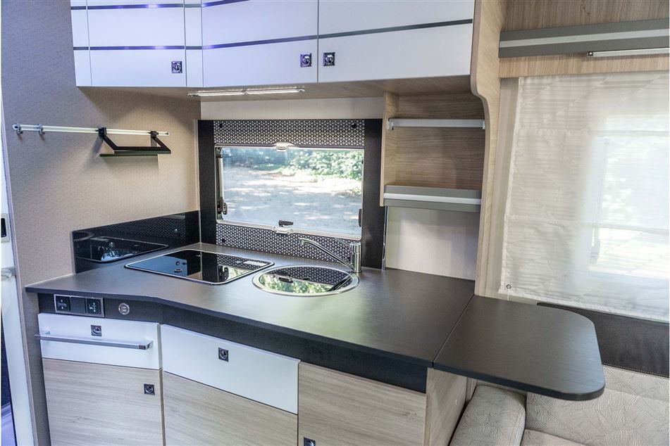 Chausson 640 Titanium VIP