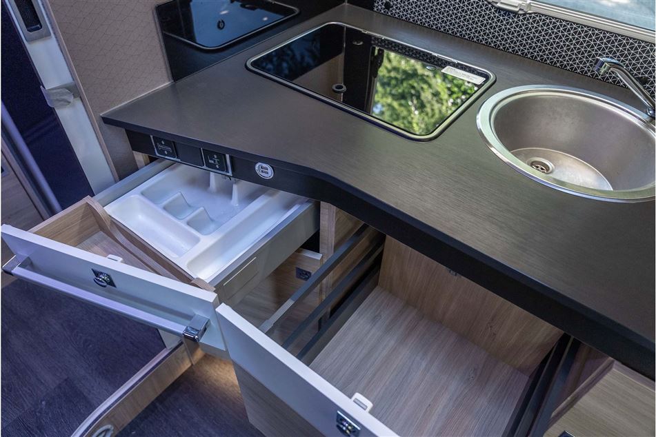 Chausson 640 Titanium VIP