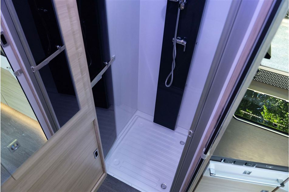 Chausson 640 Titanium VIP