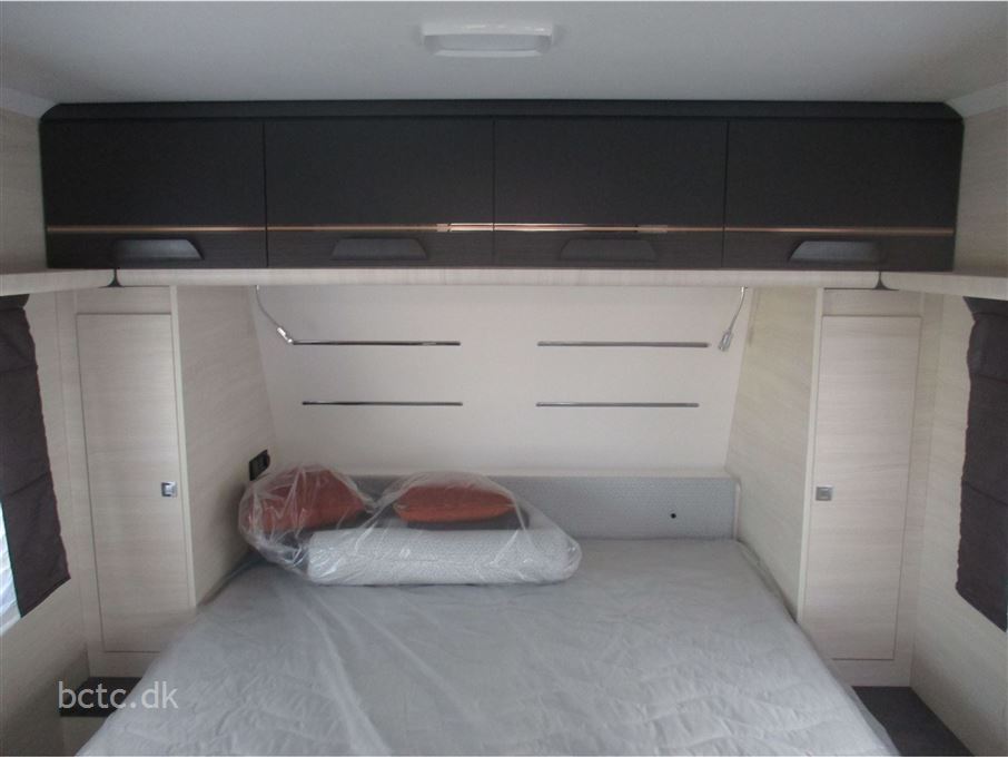 Caravelair Artica 490