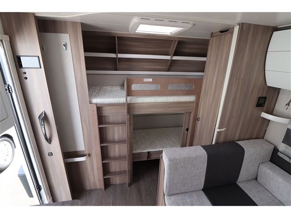 Hobby Excellent Edition 560 KMFe