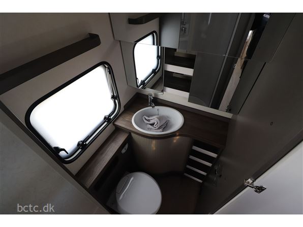 Hobby Excellent Edition 545 KMF