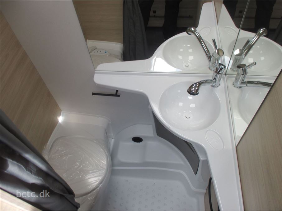 Caravelair Antares Titanium 470