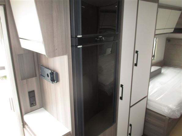 Kabe Estate 560 GLE KS B2
