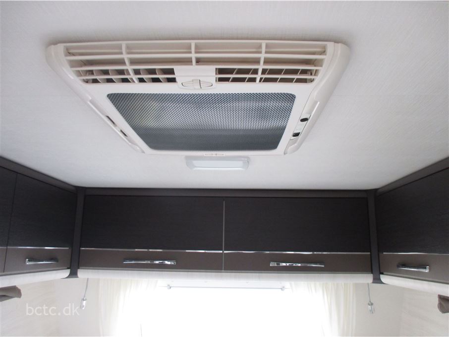 Caravelair Artica 492