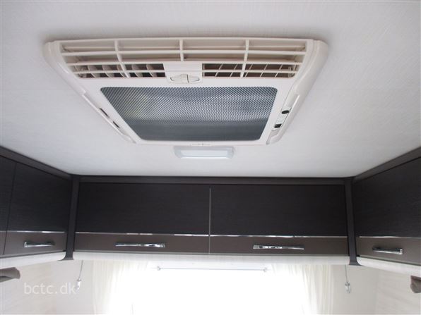 Caravelair Artica 492