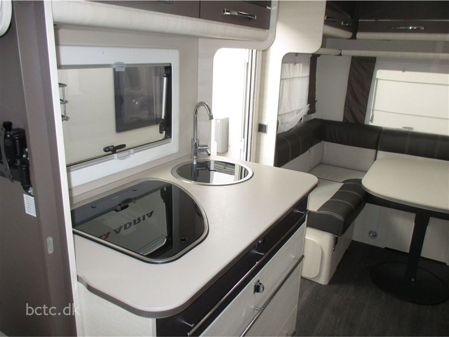 Caravelair Artica 492