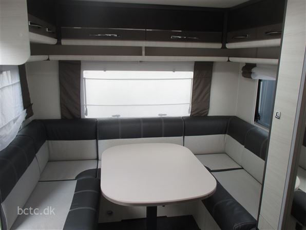 Caravelair Artica 492